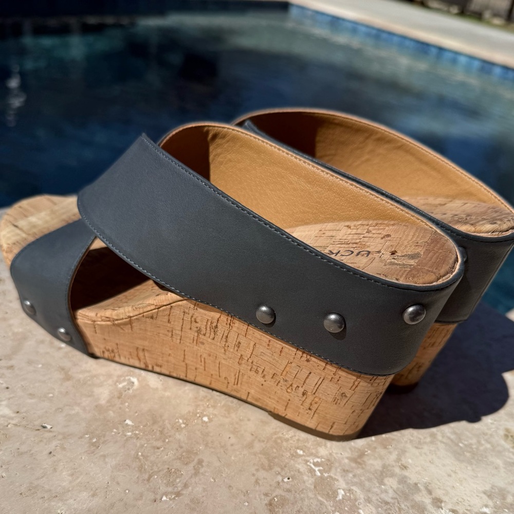 Lucky Brand Women's Black Leather Mules - Picture 5 of 14